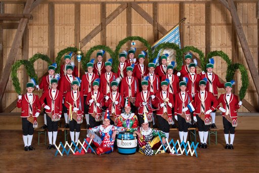 Foto Gruppenbild Schäfflerzunft Aschheim von 2019